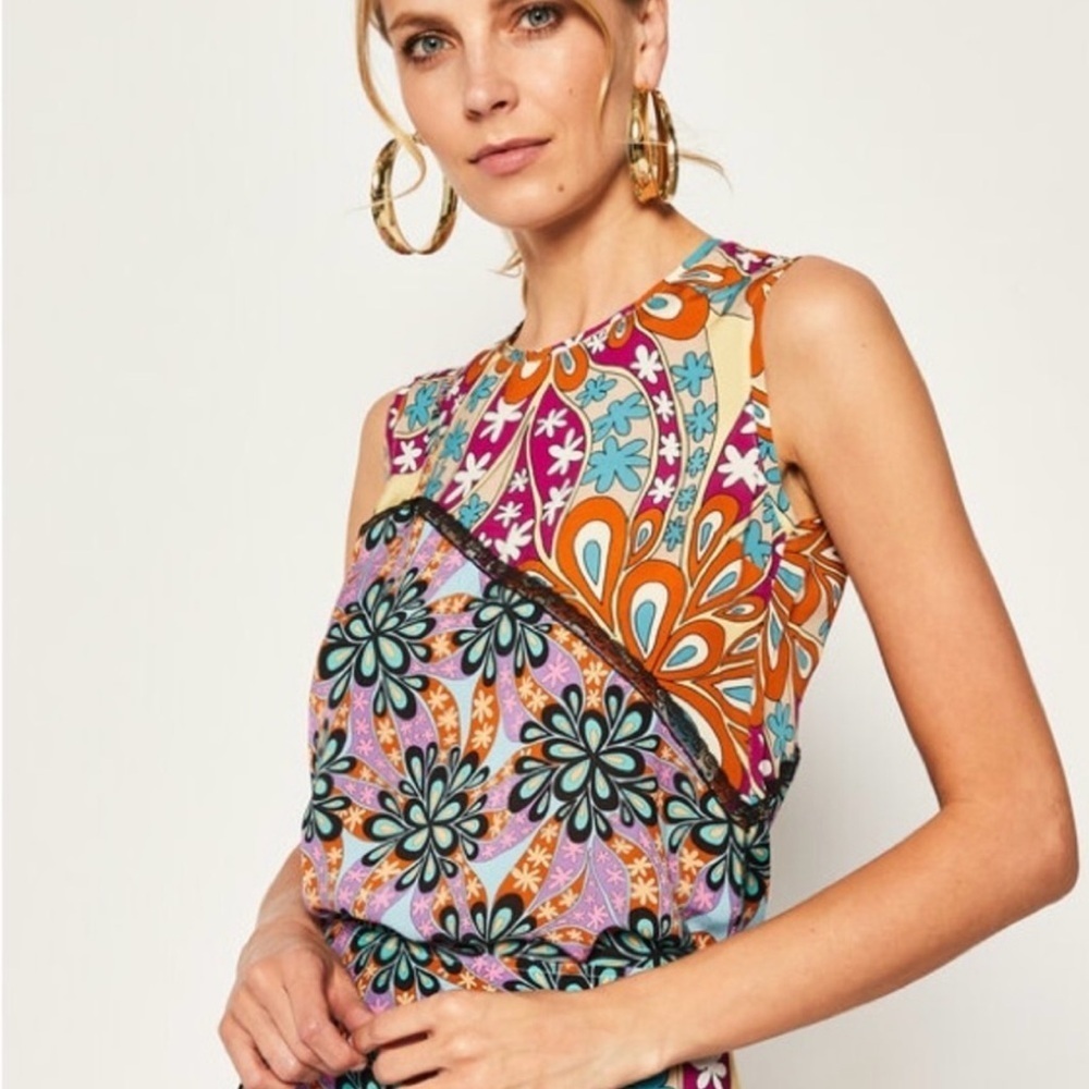 NWT Pinko Spaghetto Short Sleeve Multi Color Top 42/6